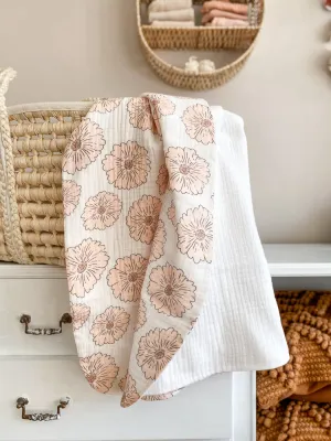 Baby blanket / caramel flowers