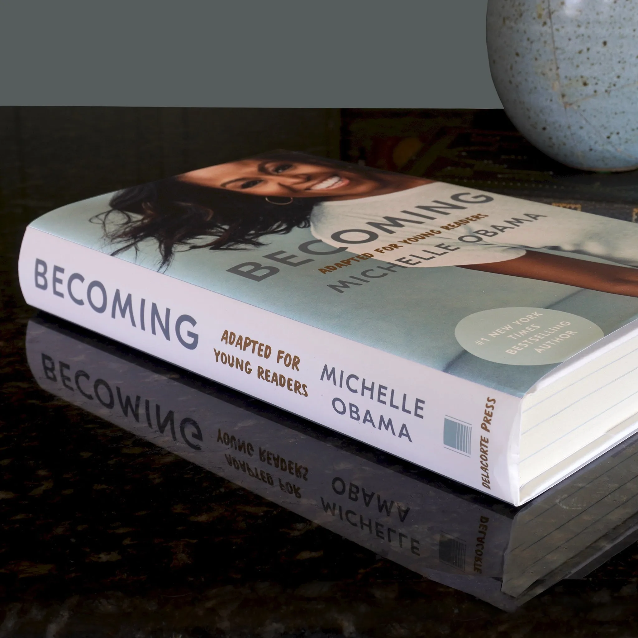 Becoming: Adapted For Young Readers