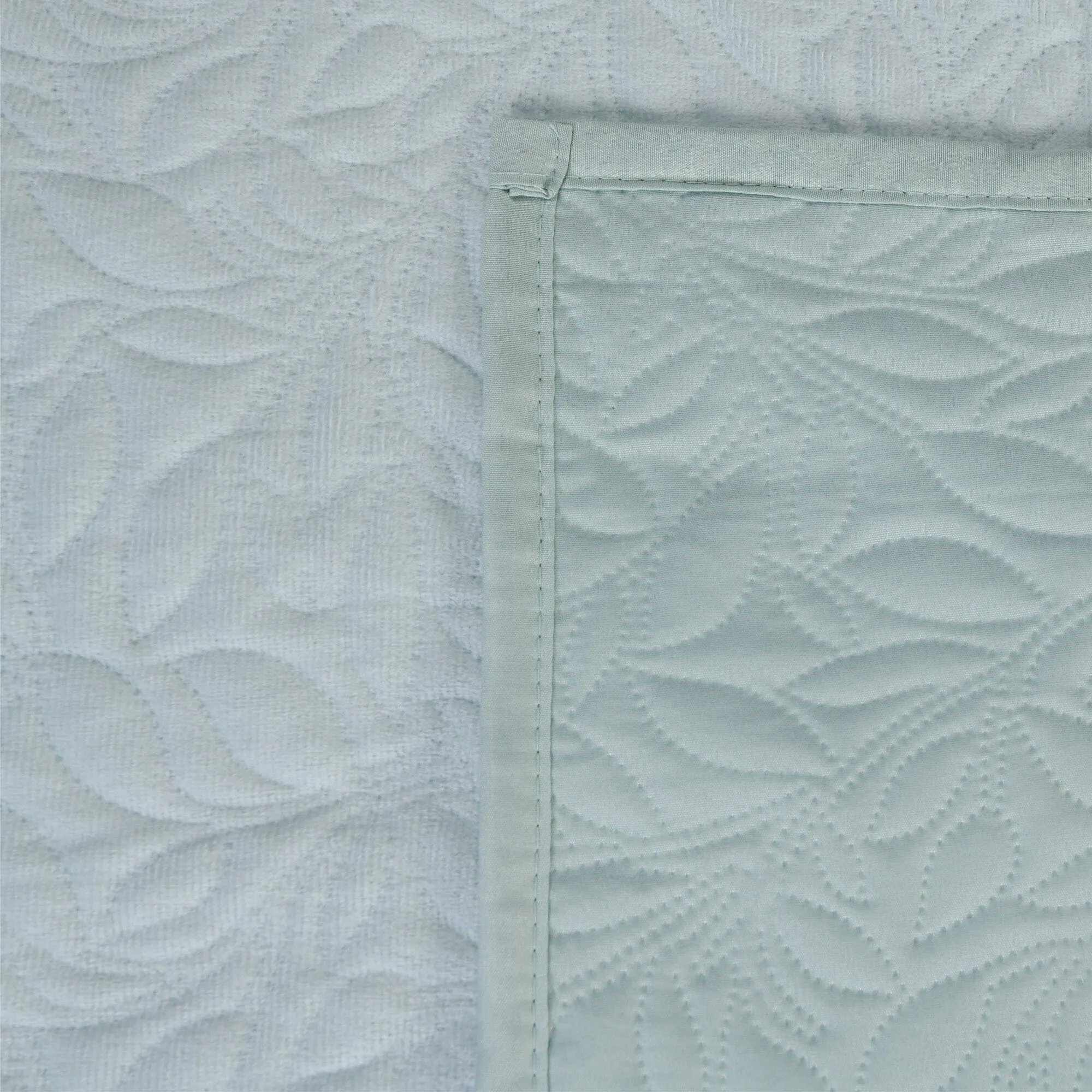 Bed Throw (Pinsonic) - 150x200 CM - Green