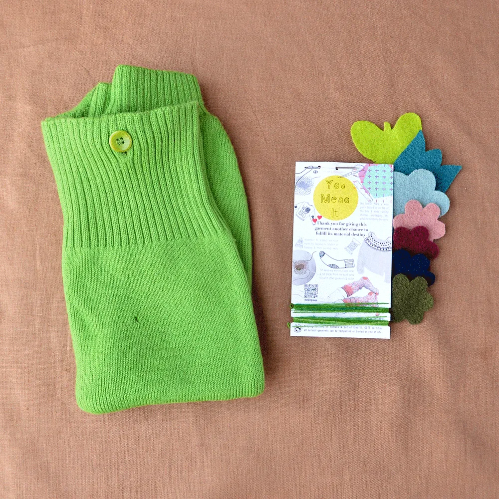 *Knitted Dungarees in Organic Merino Wool - Green (6-12m) *PRE-LOVED/YOU MEND IT!